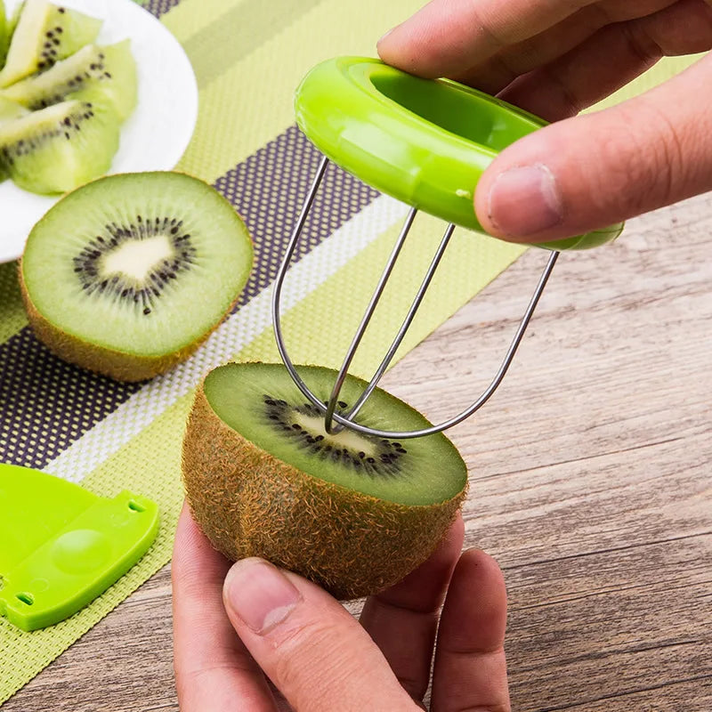 Detachable Kiwi Cutter Tool