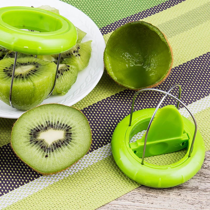 Detachable Kiwi Cutter Tool